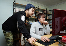 비주얼크루 숟가락 이미지